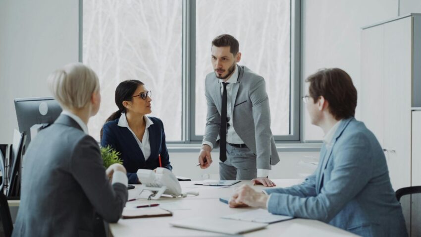 How to Dress Smartly for a Business Meeting A Complete Professional Style Guide